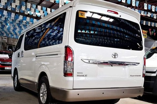 2nd Hand 2016 Toyota Hiace 2.5 L Super Grandia AT