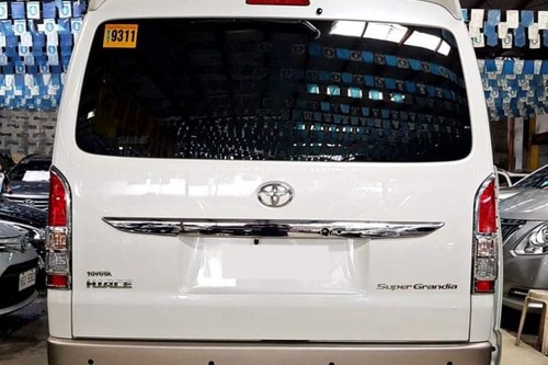 Used 2016 Toyota Hiace 2.5 L Super Grandia AT