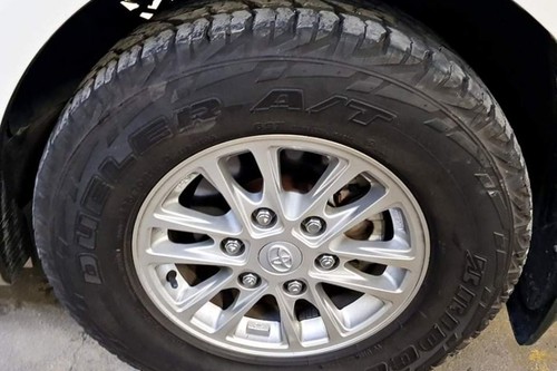 Used 2016 Toyota Hiace 2.5 L Super Grandia AT