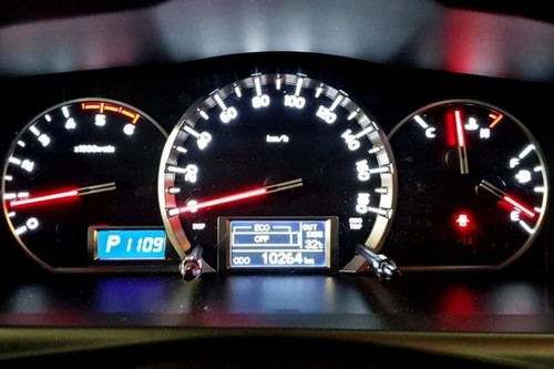 Used 2016 Toyota Hiace 2.5 L Super Grandia AT