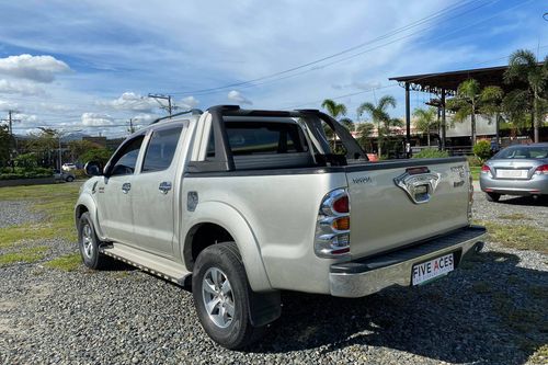 Old 2010 Toyota Hilux 3.0 G 4x4 AT