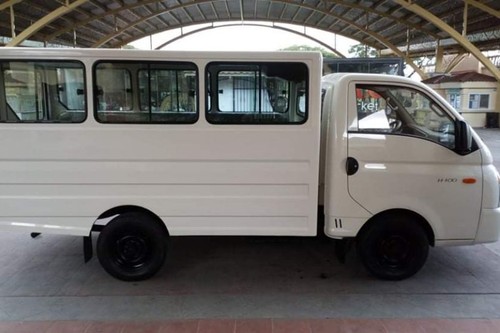 Second hand 2019 Hyundai H-100 2.5 CRDi 6MT (With A/C) 