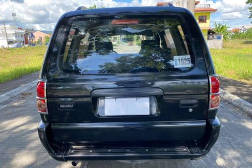 Second hand 2015 Isuzu Crosswind XT  MT 
