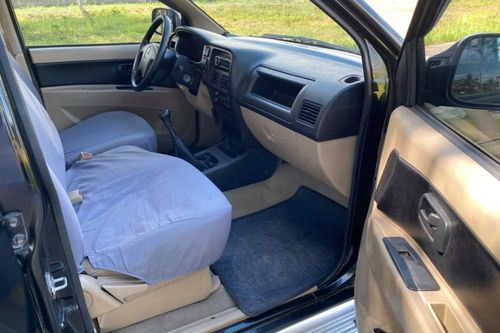 Used 2015 Isuzu Crosswind XT  MT