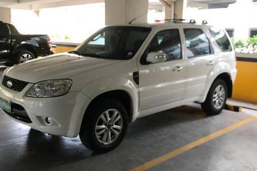 Second hand 2012 Ford Escape 2.3L XLS AT 