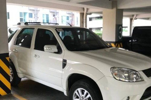 2nd Hand 2012 Ford Escape 2.3L XLS AT