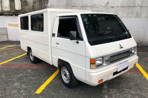 Second hand 2013 Mitsubishi L300 2.5L FB Exceed MT 