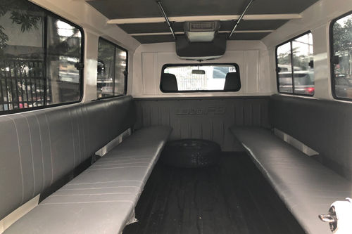 Old 2013 Mitsubishi L300 2.5L FB Exceed MT