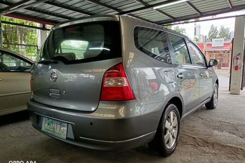Second hand 2010 Nissan Grand Livina LUXURY 