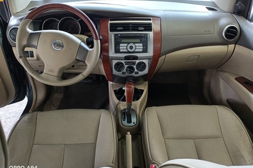 Used 2010 Nissan Grand Livina LUXURY