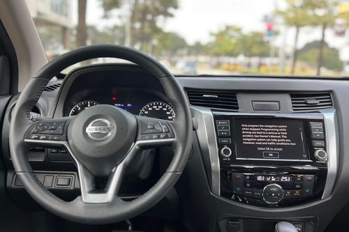 Used 2022 Nissan NP300 Navara 2.5L VL Calibre AT 4x2