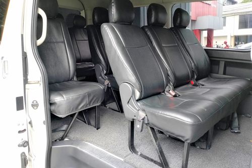 Used 2017 Toyota Hiace 3.0 GL Grandia MT