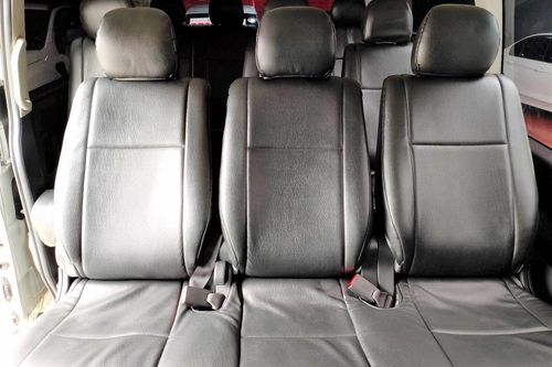 Used 2017 Toyota Hiace 3.0 GL Grandia MT