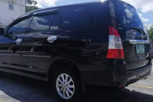 Second hand 2013 Toyota Innova 2.5 L Sport Runner AT 