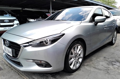Second hand 2017 Mazda 3 Hatchback 2.0L Sport 