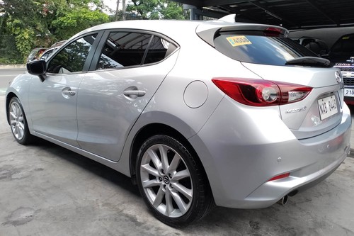 Old 2017 Mazda 3 Hatchback 2.0L Sport