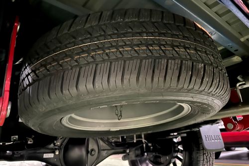 Used 2020 Toyota Hilux Conquest 2.8 4x4 A/T