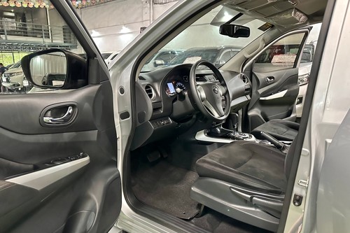 Used 2019 Nissan NP300 Navara 2.5L 4x2 EL 7AT Calibre