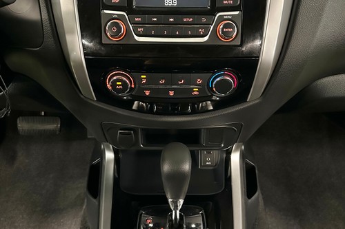 Used 2019 Nissan NP300 Navara 2.5L 4x2 EL 7AT Calibre