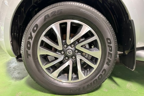 Used 2019 Nissan NP300 Navara 2.5L 4x2 EL 7AT Calibre