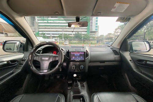 Second hand 2017 Isuzu D-Max LT-X 4x2 MT 