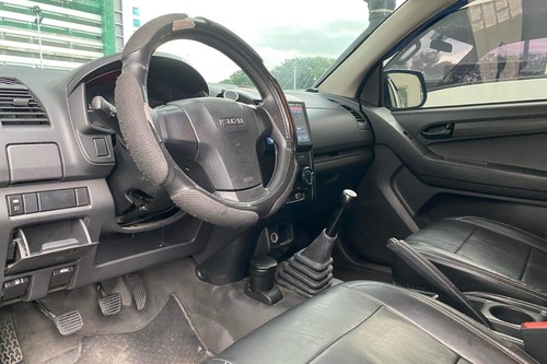 Used 2017 Isuzu D-Max LT-X 4x2 MT