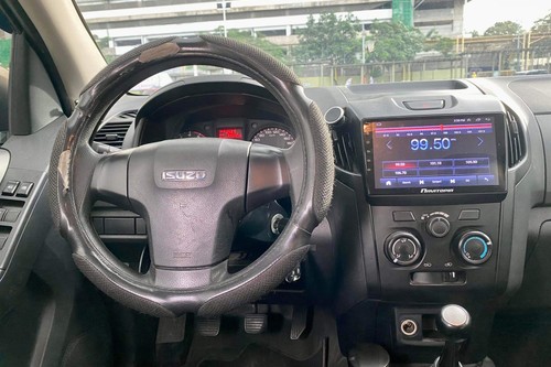 Used 2017 Isuzu D-Max LT-X 4x2 MT