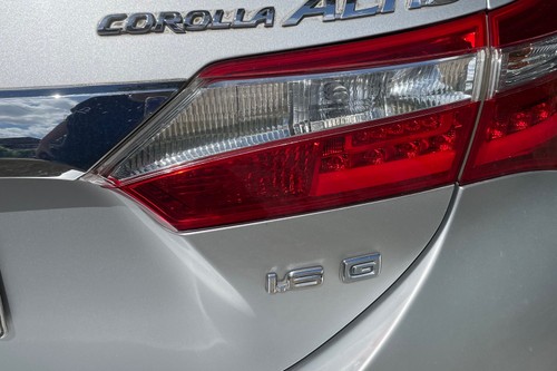 Second hand 2014 Toyota Corolla Altis 1.6 G MT 