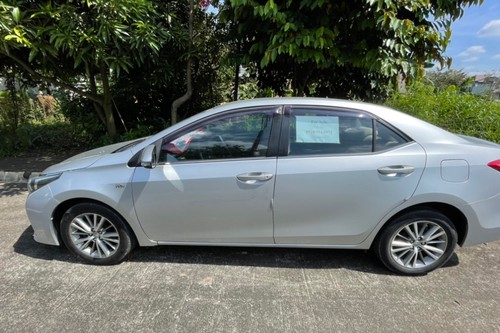 Old 2014 Toyota Corolla Altis 1.6 G MT