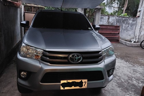 Used 2017 Toyota Hilux 2.4 E DSL 4x2 M/T