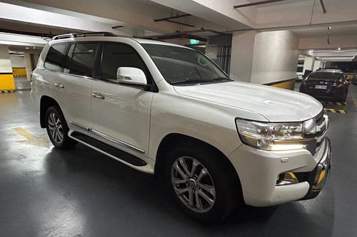 2nd Hand 2018 Toyota Land Cruiser 200 4.5L DSL AT