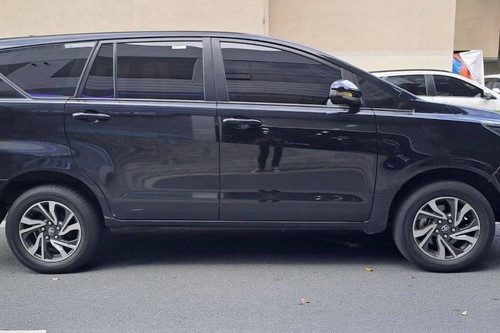 Old 2023 Toyota Innova 2.8L E AT