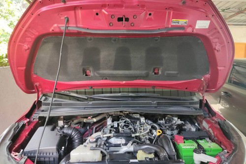 Old 2017 Toyota Innova 2.8 J Diesel MT