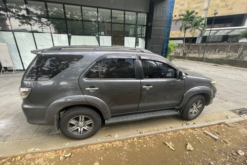 Second hand 2013 Toyota Fortuner 2.4 G Diesel 4x2 AT 