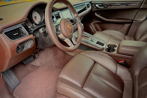 Second hand 2016 Porsche Macan S Diesel 