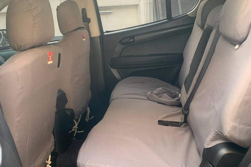 Old 2017 Isuzu mu-X LS-M MT