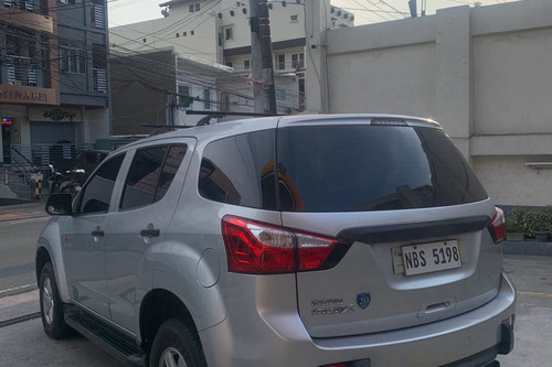 Used 2017 Isuzu mu-X LS-M MT