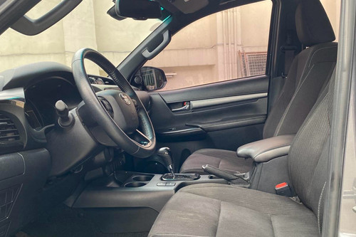 Used 2024 Toyota Hilux Conquest 2.4 4x2 A/T