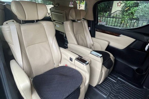 Old 2020 Toyota Alphard 3.5 Gas AT