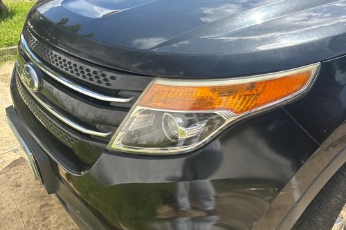 Old 2013 Ford Explorer 3.5L 4x4 Limited+