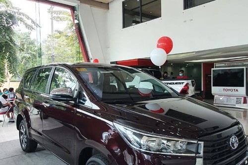 Second hand 2022 Toyota Innova 2.8L E AT 