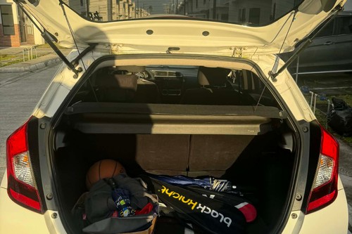 Second hand 2018 Honda Jazz 1.5 V CVT 