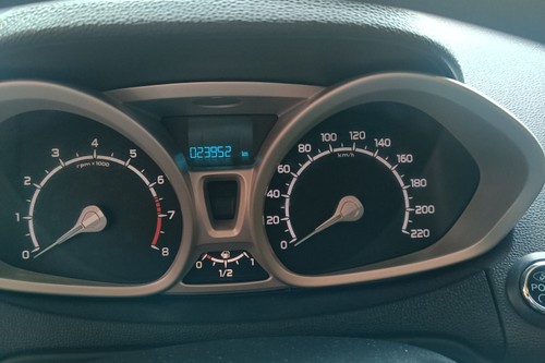 Second hand 2016 Ford Ecosport 1.5 L Titanium AT 