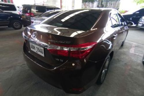 Second hand 2015 Toyota Corolla Altis 1.6 V AT 