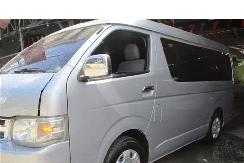 Old 2014 Toyota Hiace 2.5 GL Grandia MT
