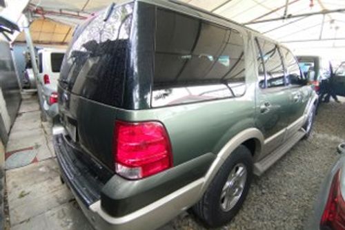 Second hand 2005 Ford Expedition 3.5L Limited AT 