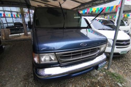 Second hand 1999 Ford E-150 4.6L Chateau AT 