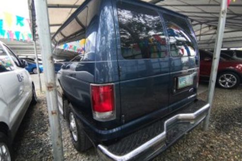 Second hand 1999 Ford E-150 4.6L Chateau AT 