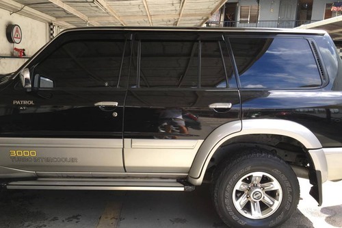 2nd Hand 2002 Nissan Patrol Royale 5.6 V8 4x4 AT