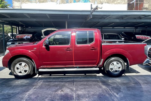 2nd Hand 2014 Nissan Frontier Navara 2.5 LE